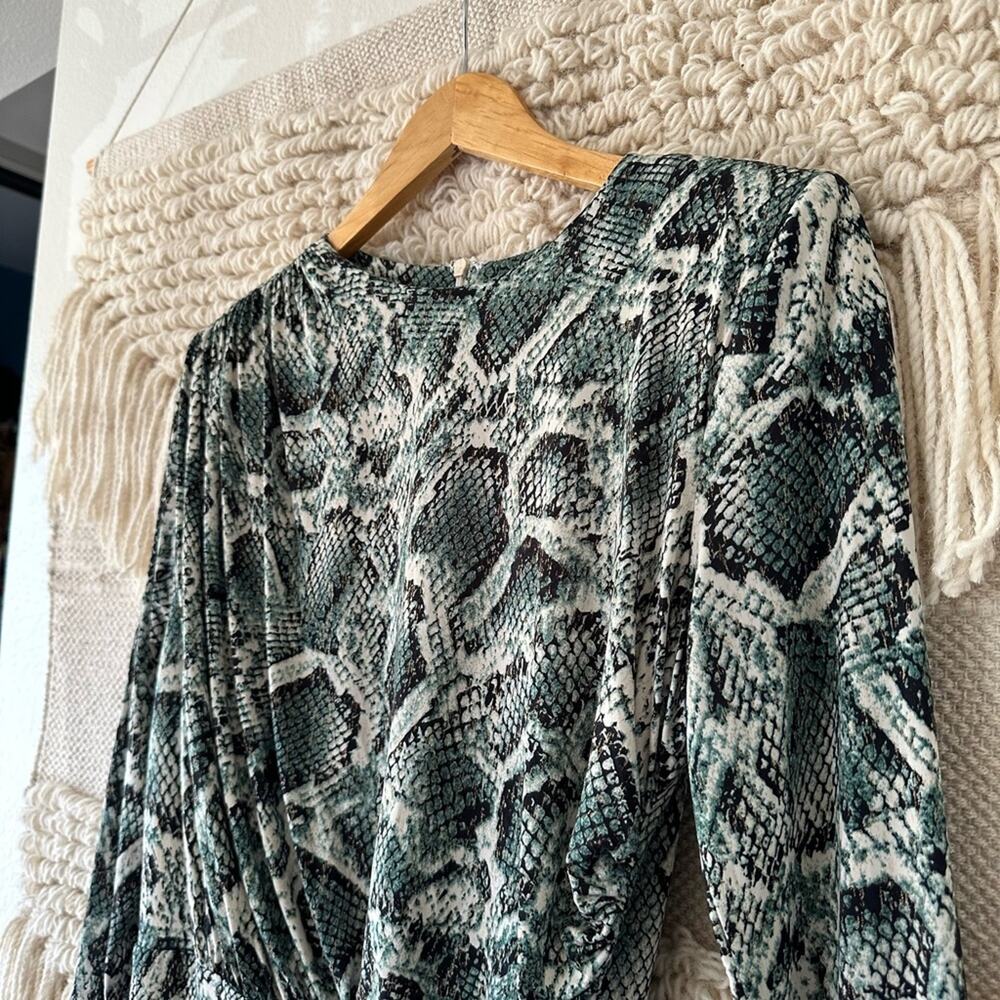 Alexia Admor Ruched Python Dress - Picture 2 of 9
